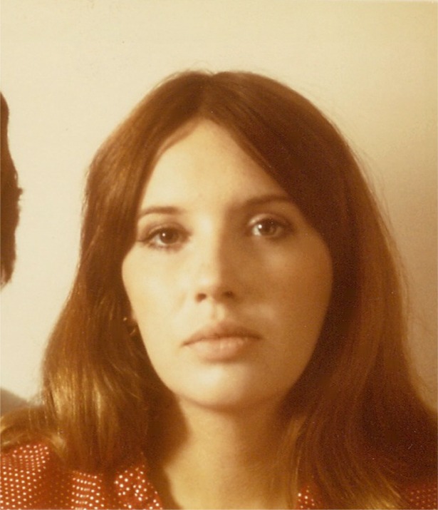 pogirlyngCarolLewis21