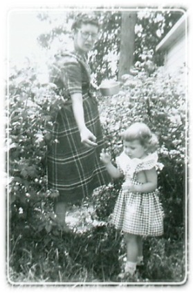 menmompickingberriesframed